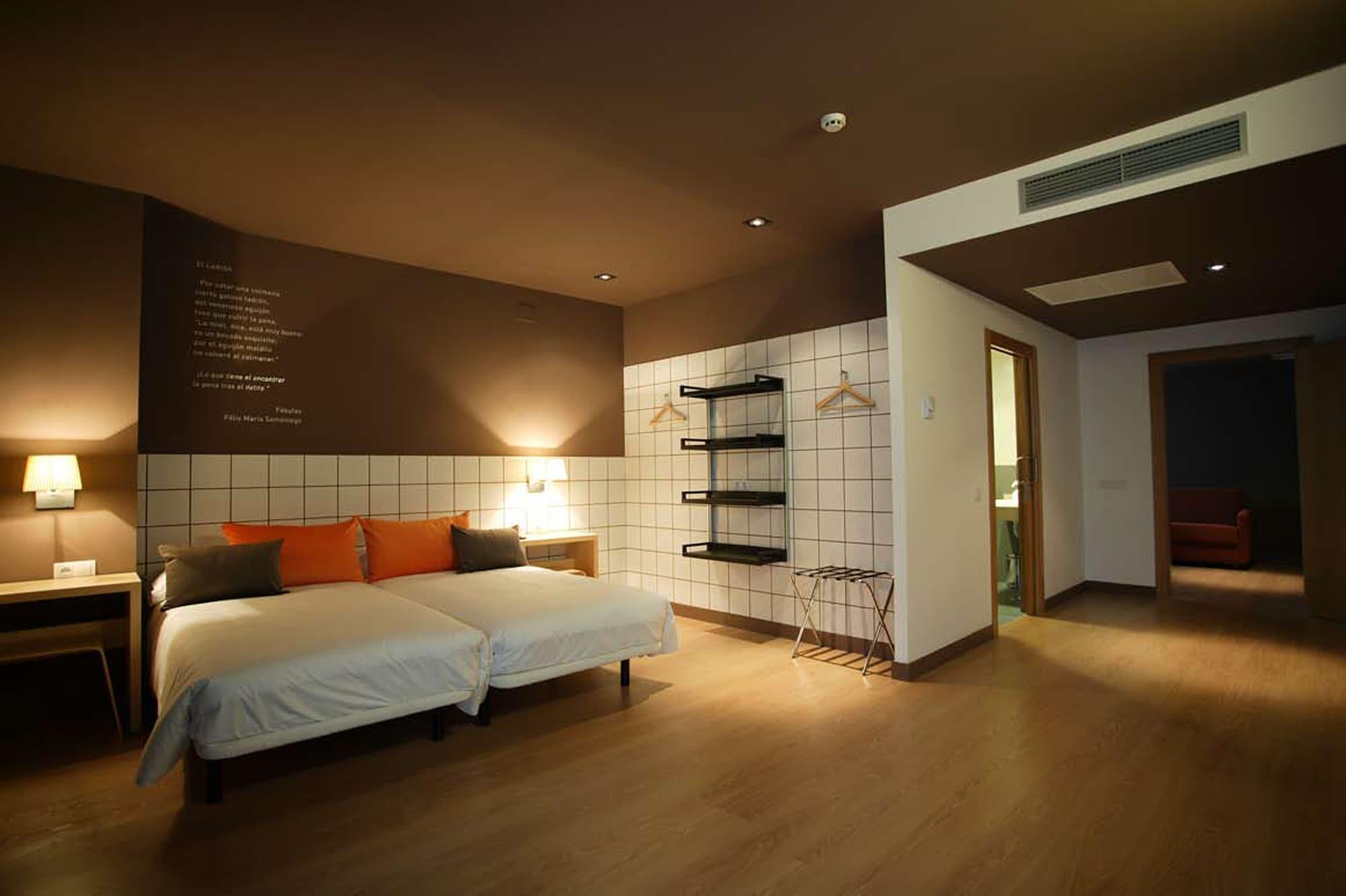 Ele Hotelandgo Arasur Miranda de Ebro Room photo